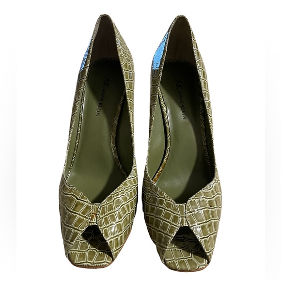 Anne Klein green snake skin print heels - size 8.5 - Picture 1 of 8